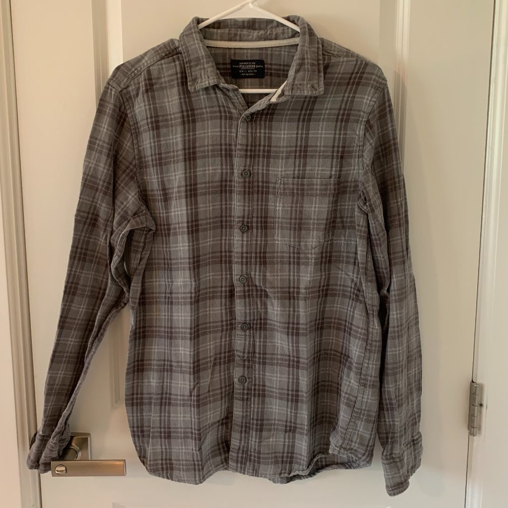 Mens Pull&Bear Flannel size L (fits like M)